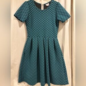 LuLaRoe Pleated Short-Sleeve Midi Dress with Zip Back, Thick Knit Teal Material